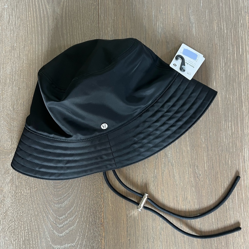 Lululemon Nylon Bucket Hat - Picture 4 of 8